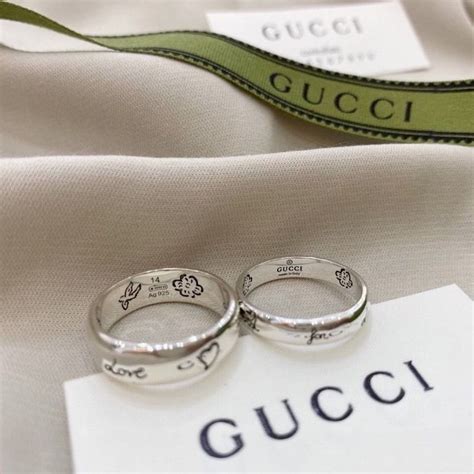 Results for gucci ring 